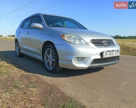Сірий Тойота Matrix, об'ємом двигуна 1.8 л та пробігом 247 тис. км за 6000 $, фото 1 на Automoto.ua