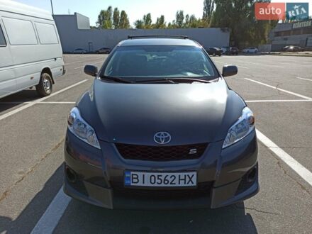 Серый Тойота Матрикс, объемом двигателя 2.36 л и пробегом 164 тыс. км за 9200 $, фото 1 на Automoto.ua