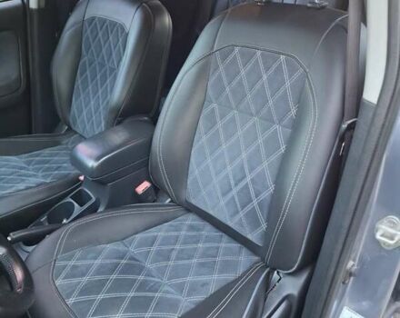 Синій Тойота Matrix, об'ємом двигуна 1.8 л та пробігом 247 тис. км за 4700 $, фото 30 на Automoto.ua