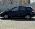 Синій Тойота Matrix, об'ємом двигуна 1.8 л та пробігом 280 тис. км за 4400 $, фото 11 на Automoto.ua