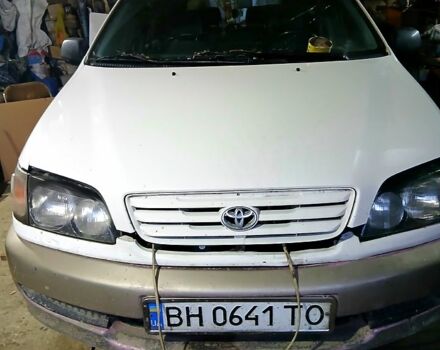 Белый Тойота Пикник, объемом двигателя 2.2 л и пробегом 600 тыс. км за 1800 $, фото 4 на Automoto.ua