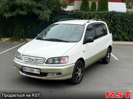 Білий Тойота Пікнік, об'ємом двигуна 2 л та пробігом 0 тис. км за 2950 $, фото 1 на Automoto.ua