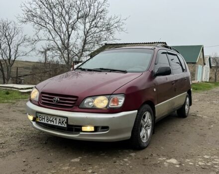 Червоний Тойота Пікнік, об'ємом двигуна 2 л та пробігом 300 тис. км за 1800 $, фото 1 на Automoto.ua