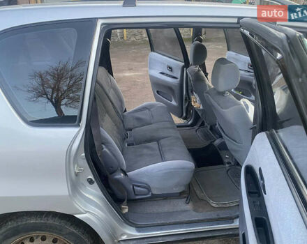 Серый Тойота Пикник, объемом двигателя 2.2 л и пробегом 249 тыс. км за 3200 $, фото 4 на Automoto.ua