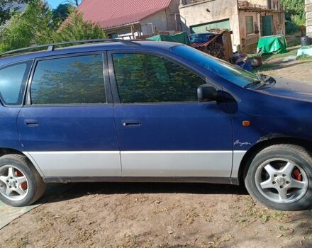 Синий Тойота Пикник, объемом двигателя 0 л и пробегом 320 тыс. км за 3500 $, фото 1 на Automoto.ua