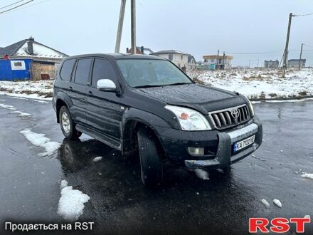 Черный Тойота Prado, объемом двигателя 2.7 л и пробегом 196 тыс. км за 12000 $, фото 1 на Automoto.ua