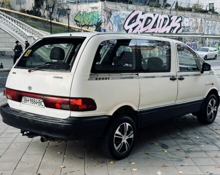 Белый Тойота Превиа, объемом двигателя 2.4 л и пробегом 340 тыс. км за 2600 $, фото 5 на Automoto.ua