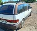 Белый Тойота Превиа, объемом двигателя 2.4 л и пробегом 300 тыс. км за 2200 $, фото 2 на Automoto.ua