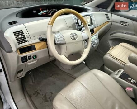 Белый Тойота Превиа, объемом двигателя 2.36 л и пробегом 182 тыс. км за 9500 $, фото 37 на Automoto.ua