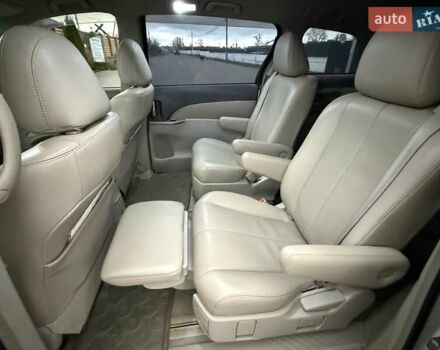 Белый Тойота Превиа, объемом двигателя 2.36 л и пробегом 182 тыс. км за 9500 $, фото 46 на Automoto.ua