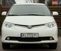 Белый Тойота Превиа, объемом двигателя 2.36 л и пробегом 182 тыс. км за 9500 $, фото 9 на Automoto.ua