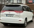 Белый Тойота Превиа, объемом двигателя 2.36 л и пробегом 182 тыс. км за 9500 $, фото 27 на Automoto.ua