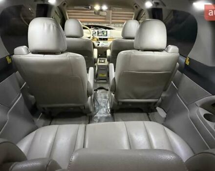 Белый Тойота Превиа, объемом двигателя 2.36 л и пробегом 182 тыс. км за 9500 $, фото 87 на Automoto.ua