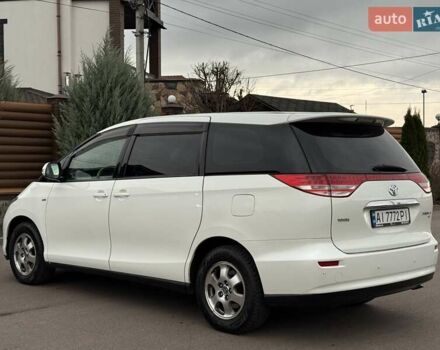 Белый Тойота Превиа, объемом двигателя 2.36 л и пробегом 182 тыс. км за 9500 $, фото 17 на Automoto.ua