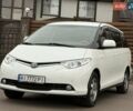 Белый Тойота Превиа, объемом двигателя 2.36 л и пробегом 182 тыс. км за 9500 $, фото 2 на Automoto.ua