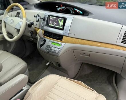 Белый Тойота Превиа, объемом двигателя 2.36 л и пробегом 182 тыс. км за 9500 $, фото 54 на Automoto.ua