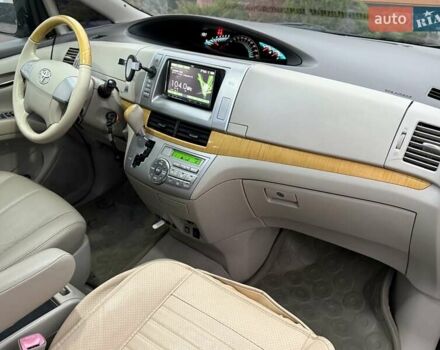 Белый Тойота Превиа, объемом двигателя 2.36 л и пробегом 182 тыс. км за 9500 $, фото 53 на Automoto.ua