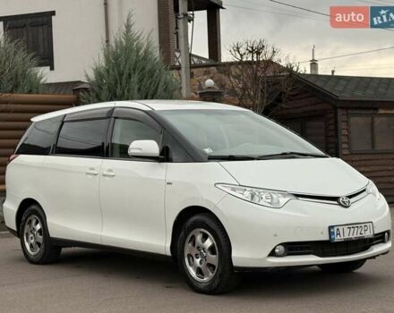 Белый Тойота Превиа, объемом двигателя 2.36 л и пробегом 182 тыс. км за 9500 $, фото 15 на Automoto.ua