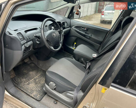 Бежевый Тойота Превиа, объемом двигателя 2.4 л и пробегом 185 тыс. км за 8500 $, фото 28 на Automoto.ua