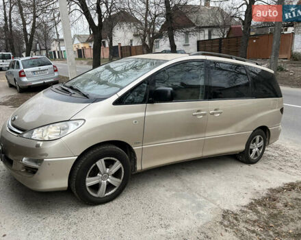 Бежевый Тойота Превиа, объемом двигателя 2.4 л и пробегом 185 тыс. км за 8500 $, фото 5 на Automoto.ua