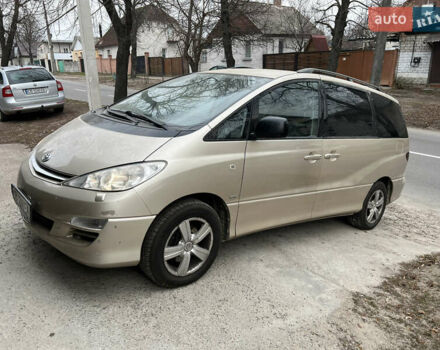 Бежевый Тойота Превиа, объемом двигателя 2.4 л и пробегом 185 тыс. км за 8500 $, фото 4 на Automoto.ua