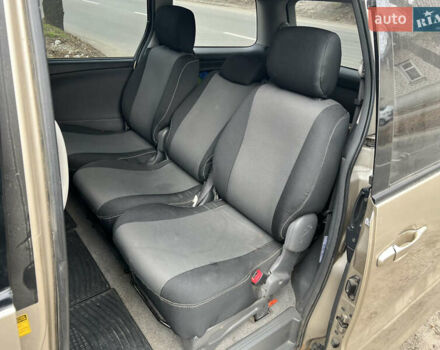 Бежевый Тойота Превиа, объемом двигателя 2.4 л и пробегом 185 тыс. км за 8500 $, фото 33 на Automoto.ua