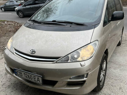 Бежевый Тойота Превиа, объемом двигателя 2.4 л и пробегом 185 тыс. км за 8500 $, фото 1 на Automoto.ua