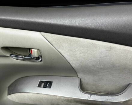 Черный Тойота Превиа, объемом двигателя 2.4 л и пробегом 430 тыс. км за 6600 $, фото 10 на Automoto.ua