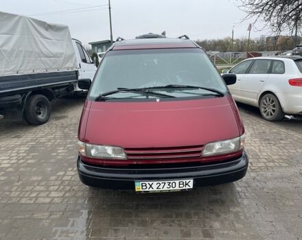 Красный Тойота Превиа, объемом двигателя 2.4 л и пробегом 460 тыс. км за 2500 $, фото 1 на Automoto.ua