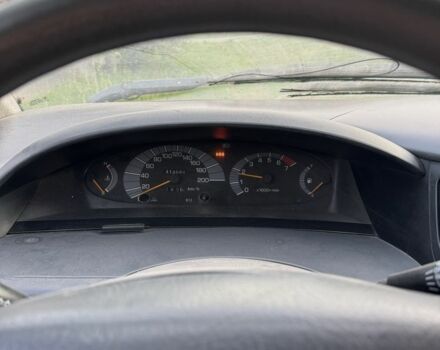 Красный Тойота Превиа, объемом двигателя 2.4 л и пробегом 410 тыс. км за 2200 $, фото 7 на Automoto.ua