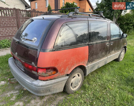 Красный Тойота Превиа, объемом двигателя 2.4 л и пробегом 410 тыс. км за 2400 $, фото 4 на Automoto.ua