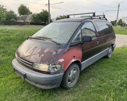 Красный Тойота Превиа, объемом двигателя 2.4 л и пробегом 410 тыс. км за 2200 $, фото 5 на Automoto.ua