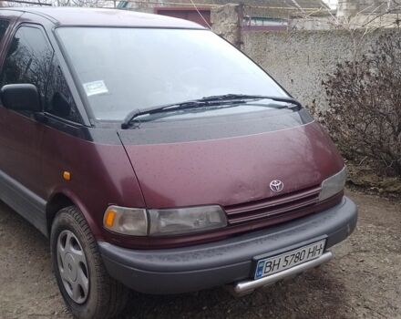 Красный Тойота Превиа, объемом двигателя 2.4 л и пробегом 677 тыс. км за 2500 $, фото 7 на Automoto.ua