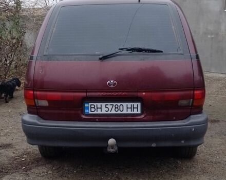 Красный Тойота Превиа, объемом двигателя 2.4 л и пробегом 677 тыс. км за 2500 $, фото 6 на Automoto.ua