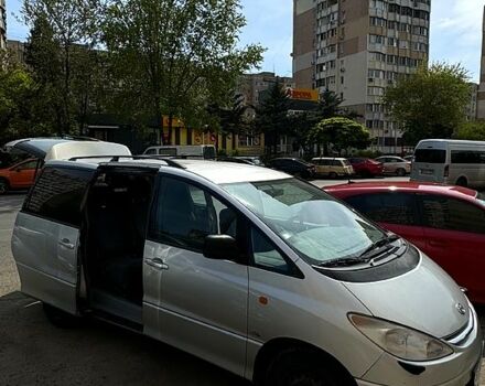 Тойота Превиа, объемом двигателя 2 л и пробегом 430 тыс. км за 5300 $, фото 3 на Automoto.ua