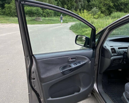 Тойота Превиа, объемом двигателя 2 л и пробегом 295 тыс. км за 5700 $, фото 17 на Automoto.ua