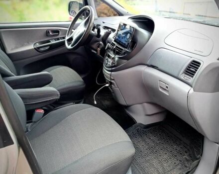 Серый Тойота Превиа, объемом двигателя 2.4 л и пробегом 240 тыс. км за 5900 $, фото 9 на Automoto.ua