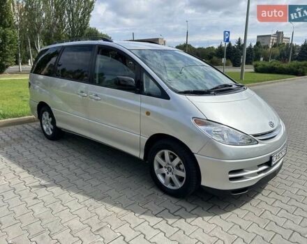 Сірий Тойота Превіа, об'ємом двигуна 2 л та пробігом 220 тис. км за 5500 $, фото 3 на Automoto.ua