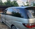 Серый Тойота Превиа, объемом двигателя 2 л и пробегом 100 тыс. км за 6000 $, фото 1 на Automoto.ua