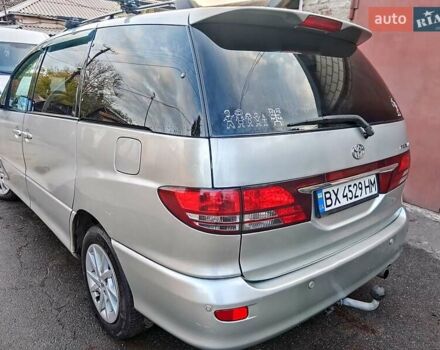 Серый Тойота Превиа, объемом двигателя 2.36 л и пробегом 310 тыс. км за 4900 $, фото 2 на Automoto.ua