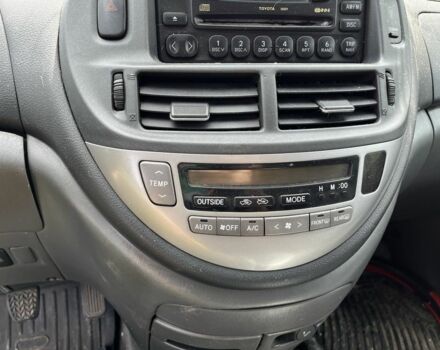 Серый Тойота Превиа, объемом двигателя 2 л и пробегом 300 тыс. км за 2722 $, фото 10 на Automoto.ua