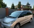 Сірий Тойота Превіа, об'ємом двигуна 2 л та пробігом 500 тис. км за 7500 $, фото 1 на Automoto.ua