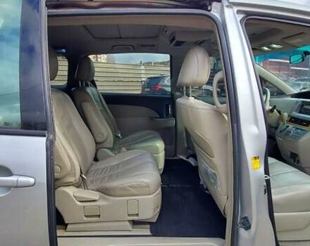 Серый Тойота Превиа, объемом двигателя 2.4 л и пробегом 700 тыс. км за 8800 $, фото 2 на Automoto.ua