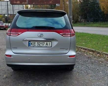 Серый Тойота Превиа, объемом двигателя 2.4 л и пробегом 700 тыс. км за 8800 $, фото 5 на Automoto.ua