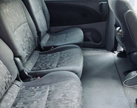 Серый Тойота Превиа, объемом двигателя 2 л и пробегом 250 тыс. км за 5000 $, фото 5 на Automoto.ua