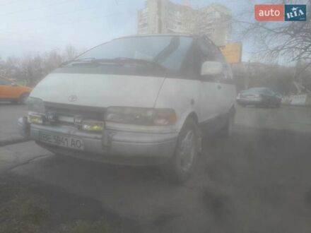 Серый Тойота Превиа, объемом двигателя 0 л и пробегом 341 тыс. км за 1700 $, фото 1 на Automoto.ua