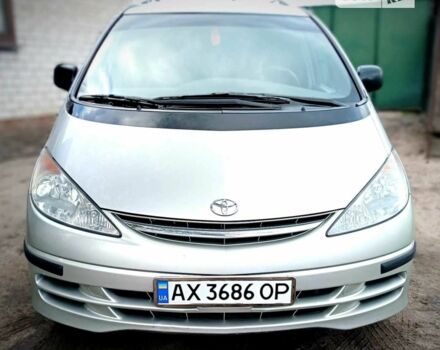 Серый Тойота Превиа, объемом двигателя 2.4 л и пробегом 240 тыс. км за 5900 $, фото 1 на Automoto.ua