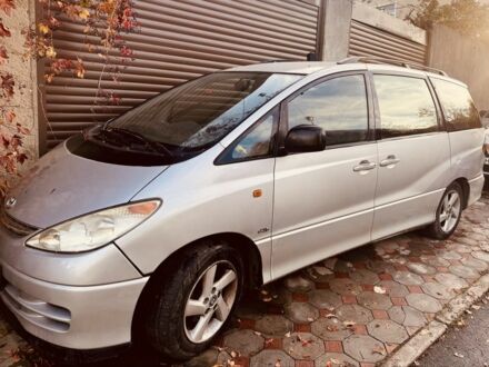 Серый Тойота Превиа, объемом двигателя 2 л и пробегом 250 тыс. км за 5000 $, фото 1 на Automoto.ua