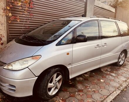 Серый Тойота Превиа, объемом двигателя 2 л и пробегом 250 тыс. км за 5000 $, фото 1 на Automoto.ua