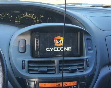 Серый Тойота Превиа, объемом двигателя 2 л и пробегом 290 тыс. км за 9000 $, фото 1 на Automoto.ua